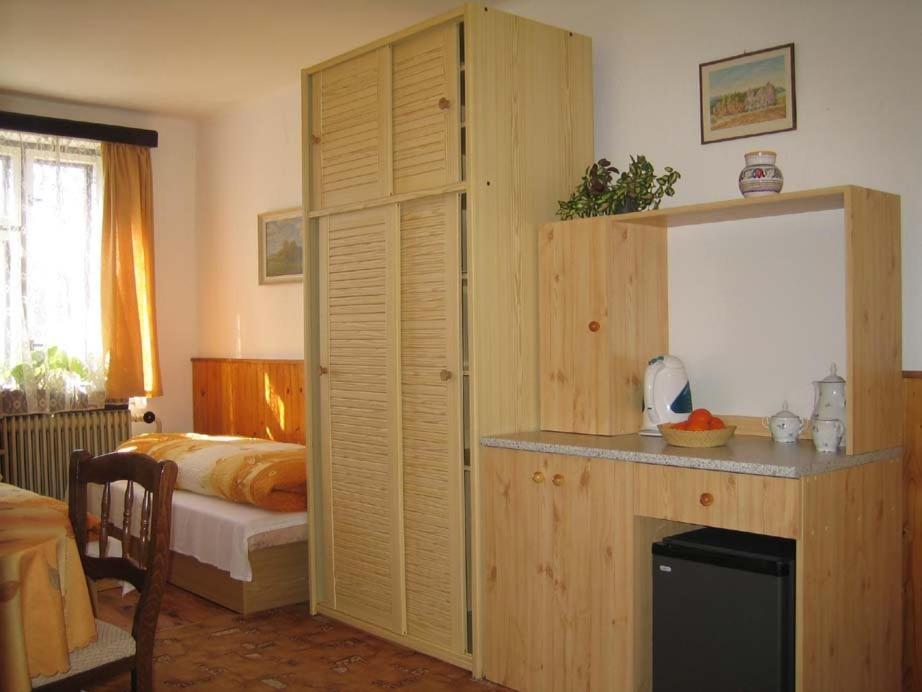 Penzion Nevcehle Urbanov Kamer foto